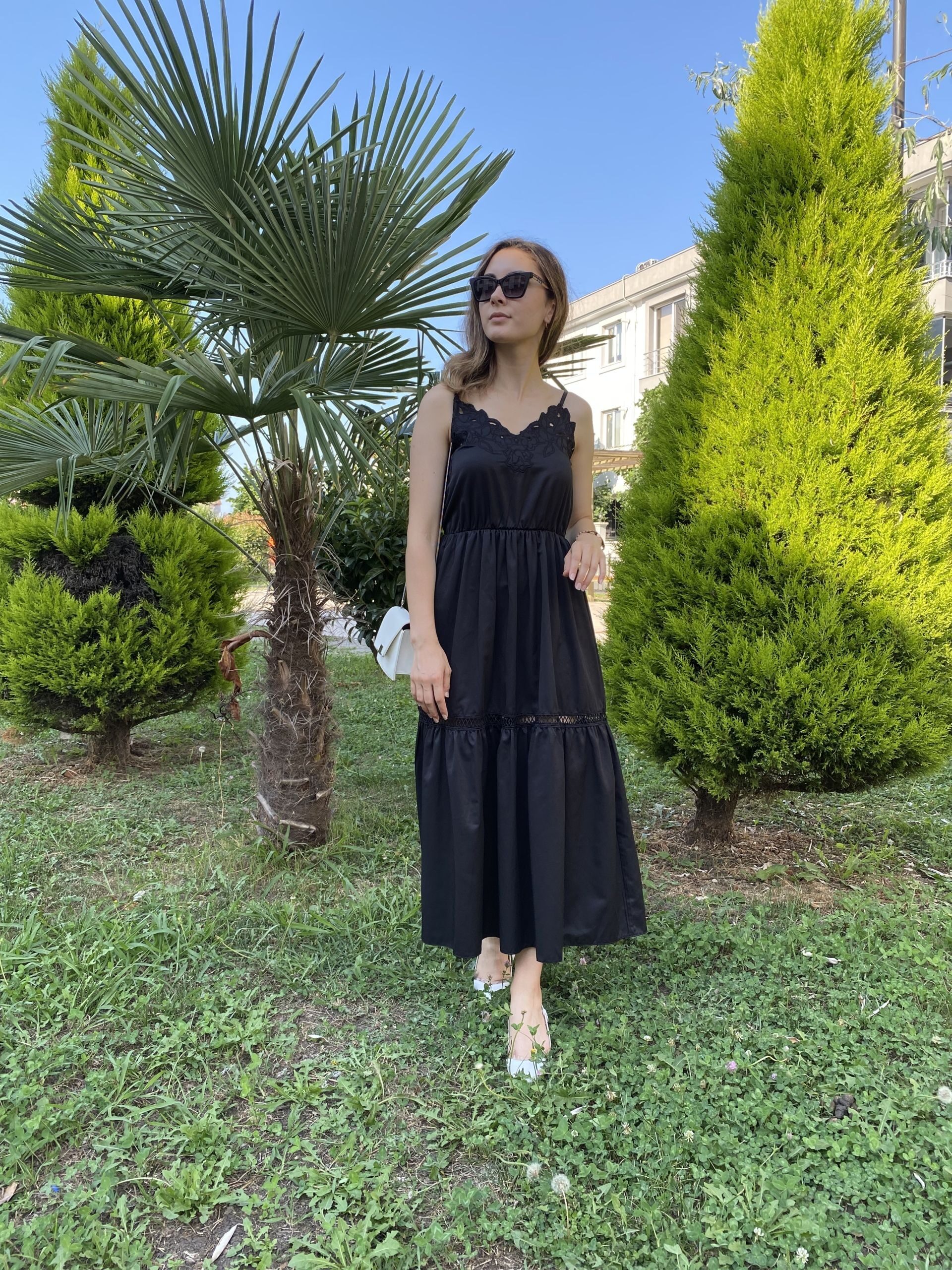 Siyah Göğsü fistolu Elbise - Görsel 6