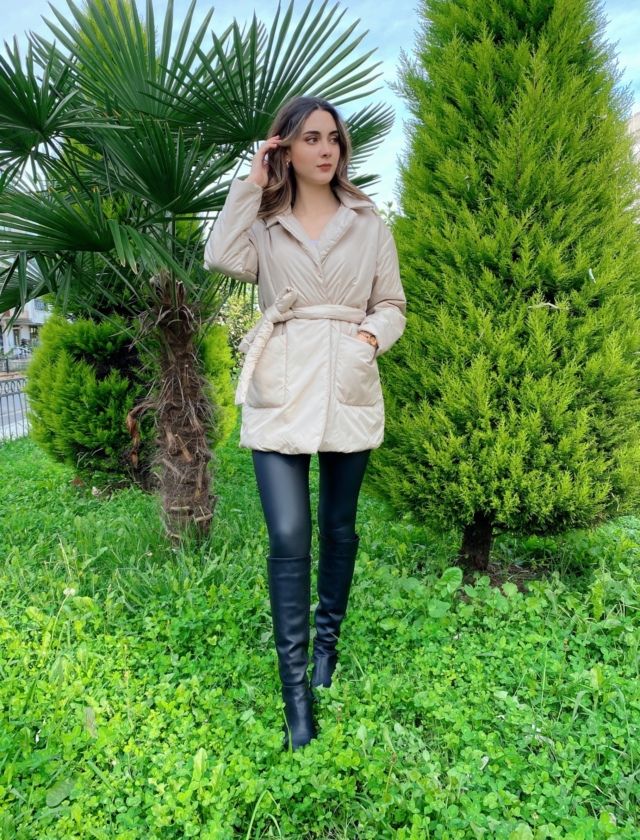 Bej Belden Bağlamalı Mont