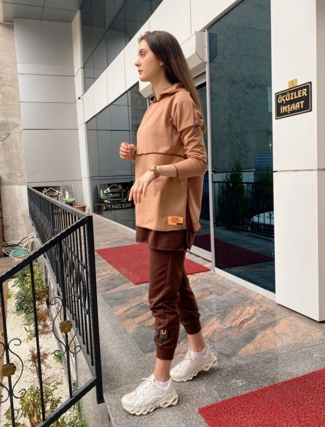 Kahve Dikiş Detaylı Eşofman Takımı