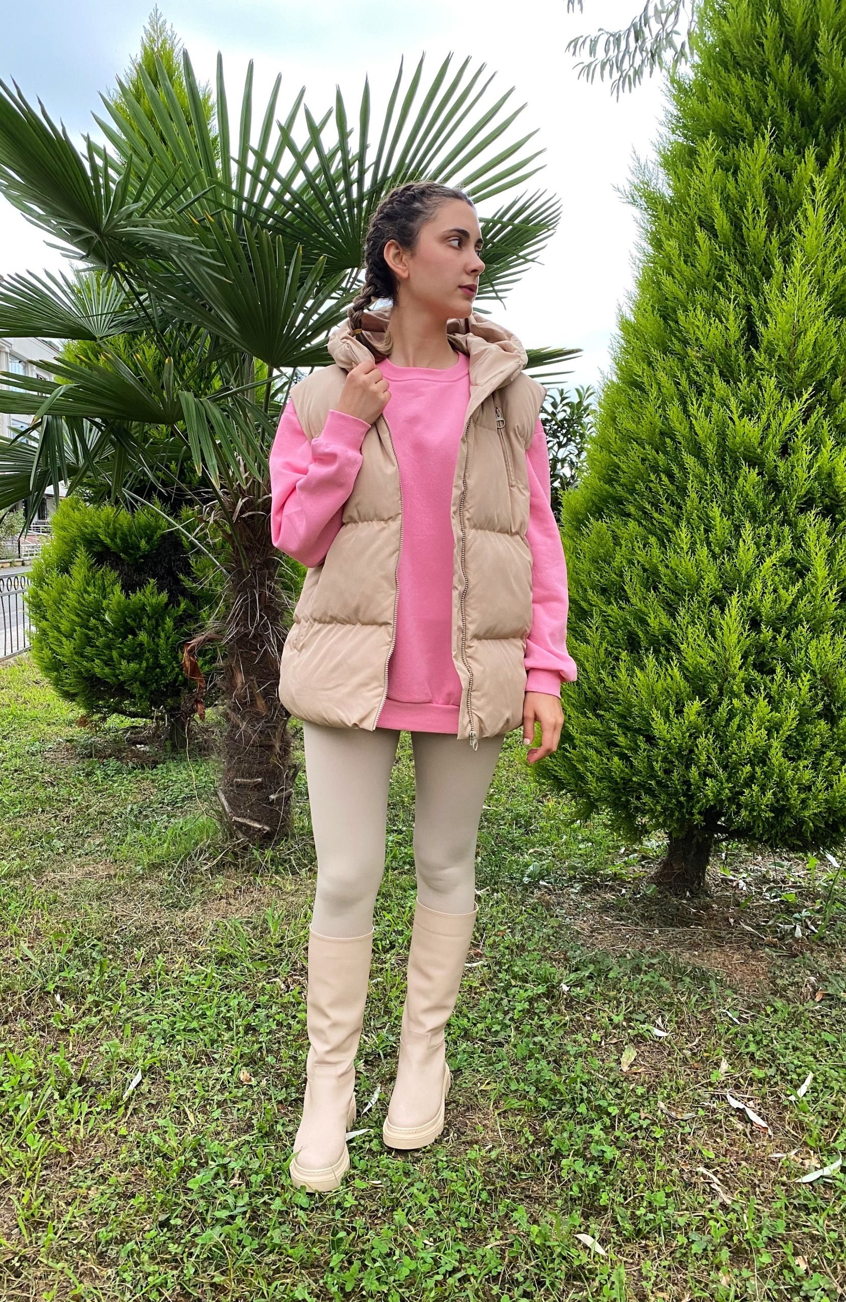 Bej Oversize Şişme Yelek