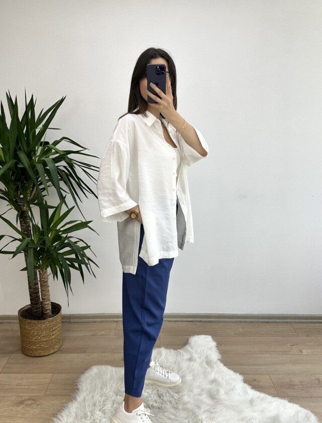 Ekru Yanları Yırtmaçlı Oversize Gömlek