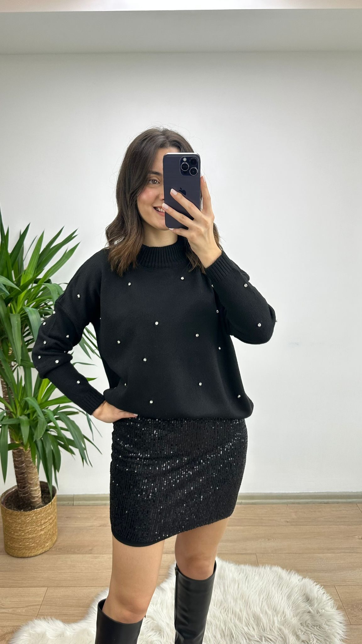 Siyah Taşlı Premium Triko Kazak