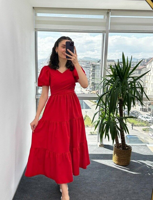 Kırmızı Kuşaklı Poplin Elbise